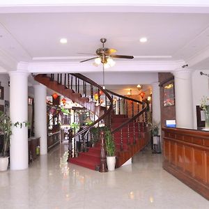 Nhi Nhi Hotel